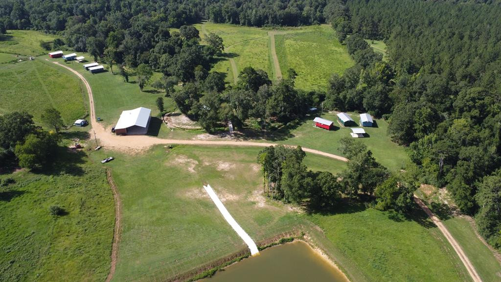 1608 Highway 586 Property Photo 1