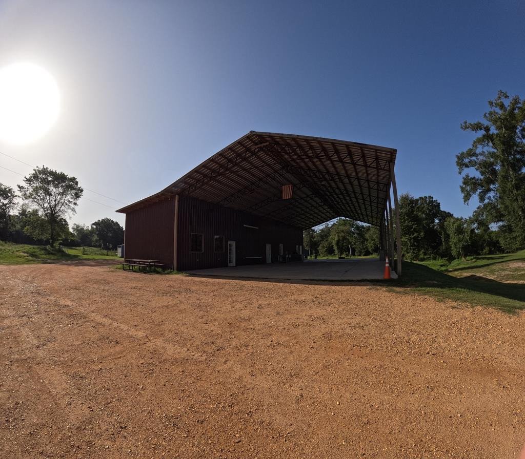 1608 Highway 586 Property Photo 59