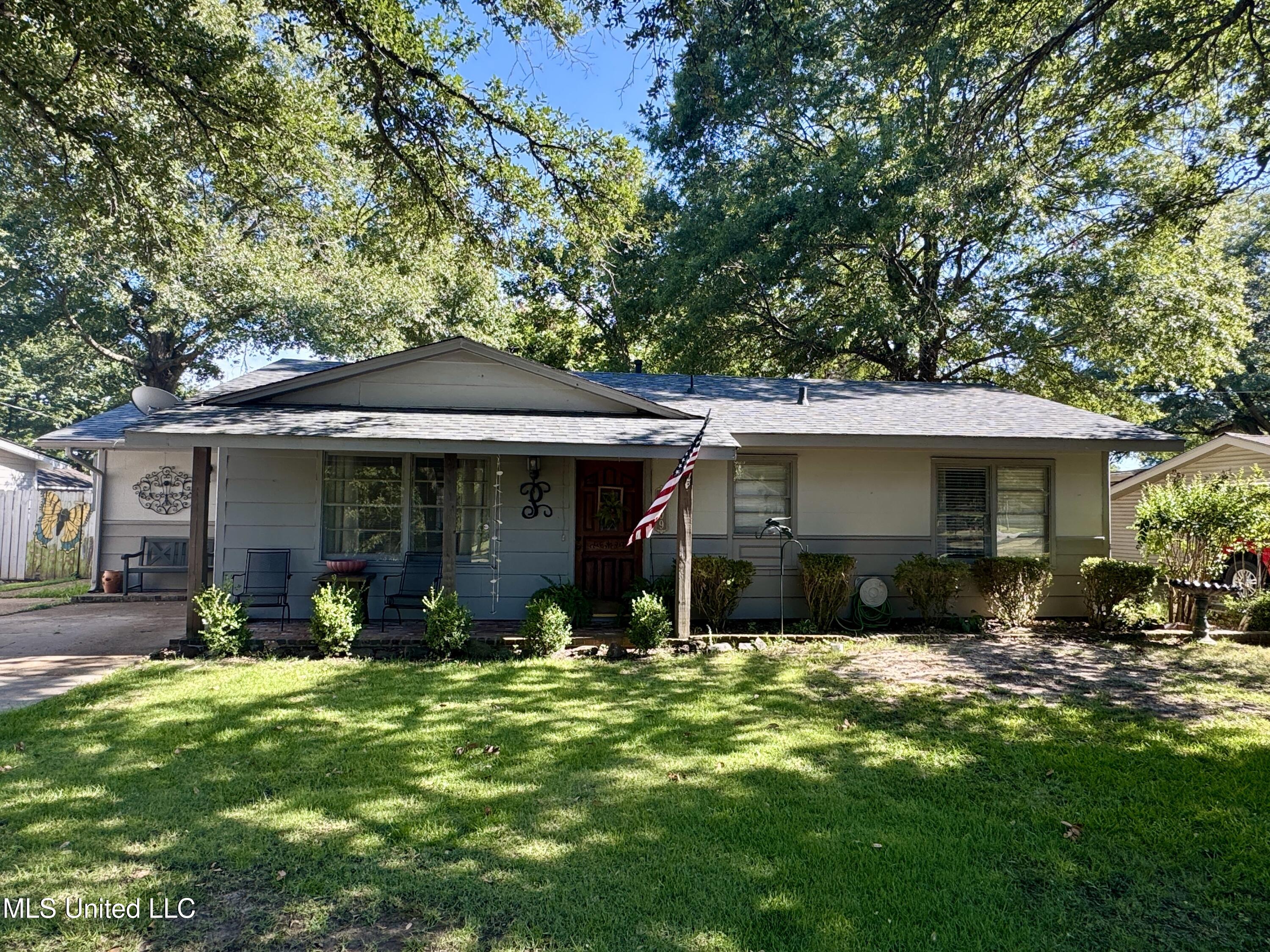 1009 Harvard Street Property Photo 1