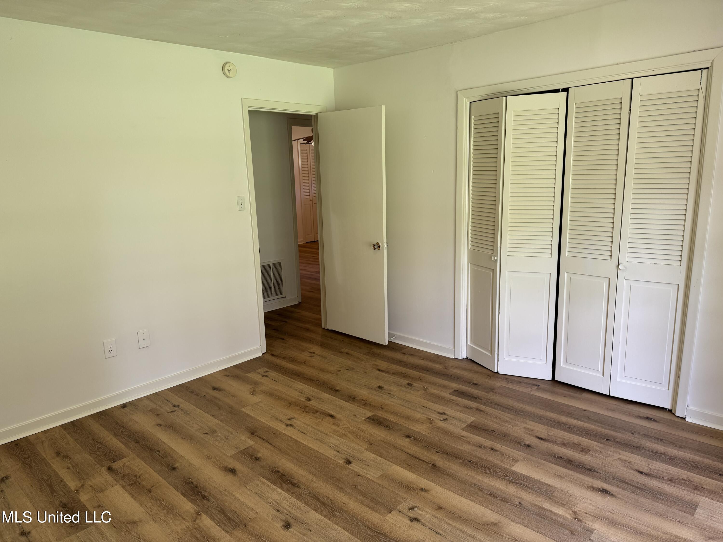 6202 Whitestone Road Property Photo 16