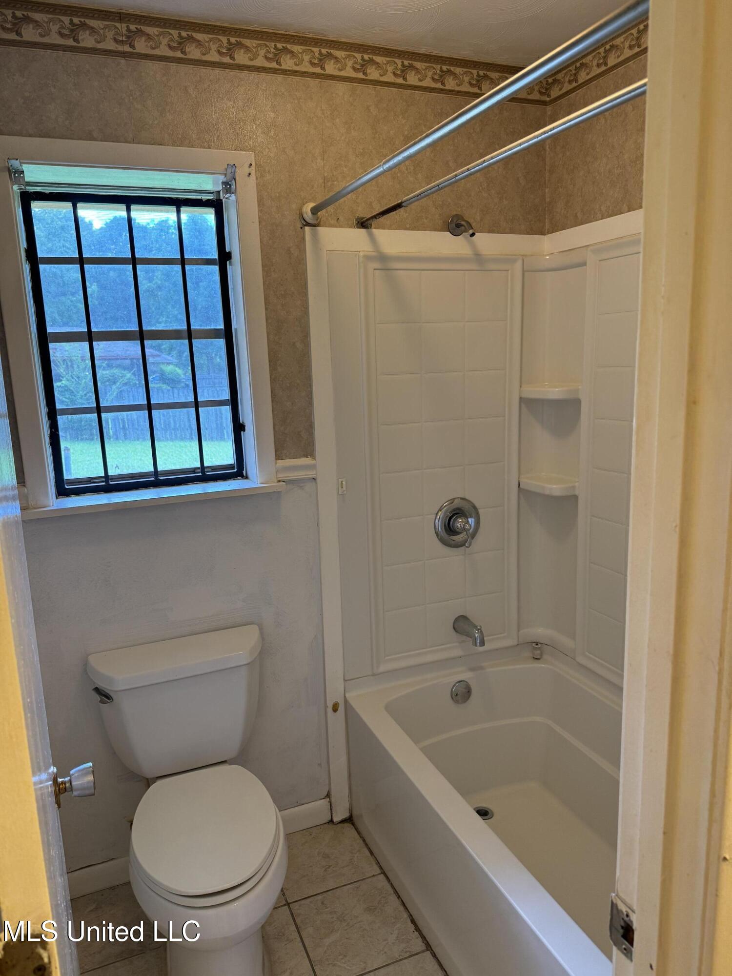 6202 Whitestone Road Property Photo 18