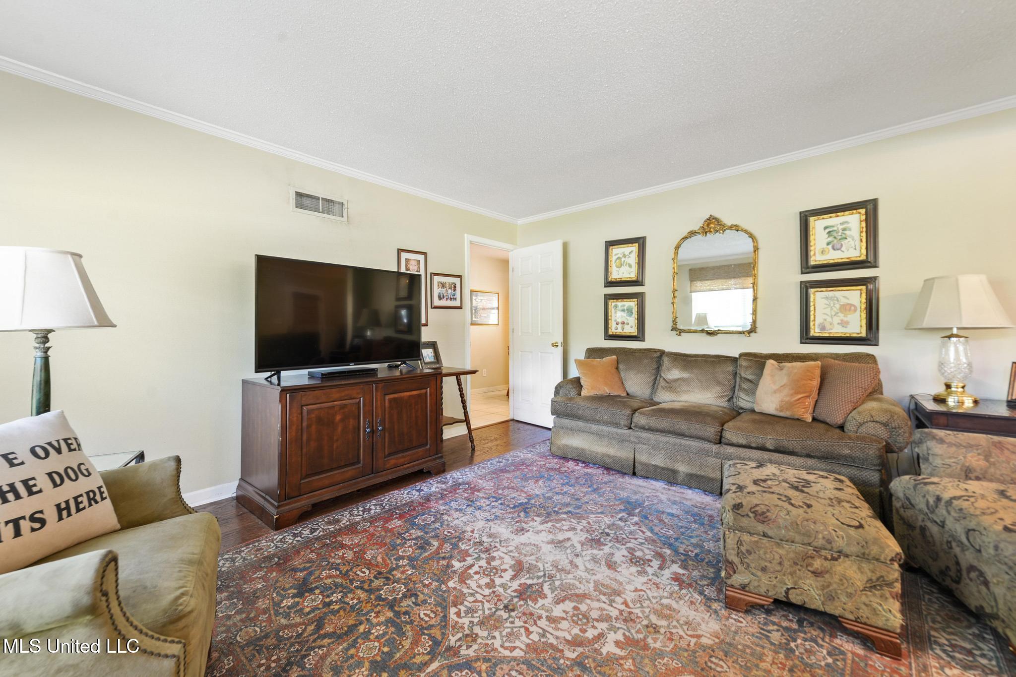 1912 Woodmont Street Property Photo 4