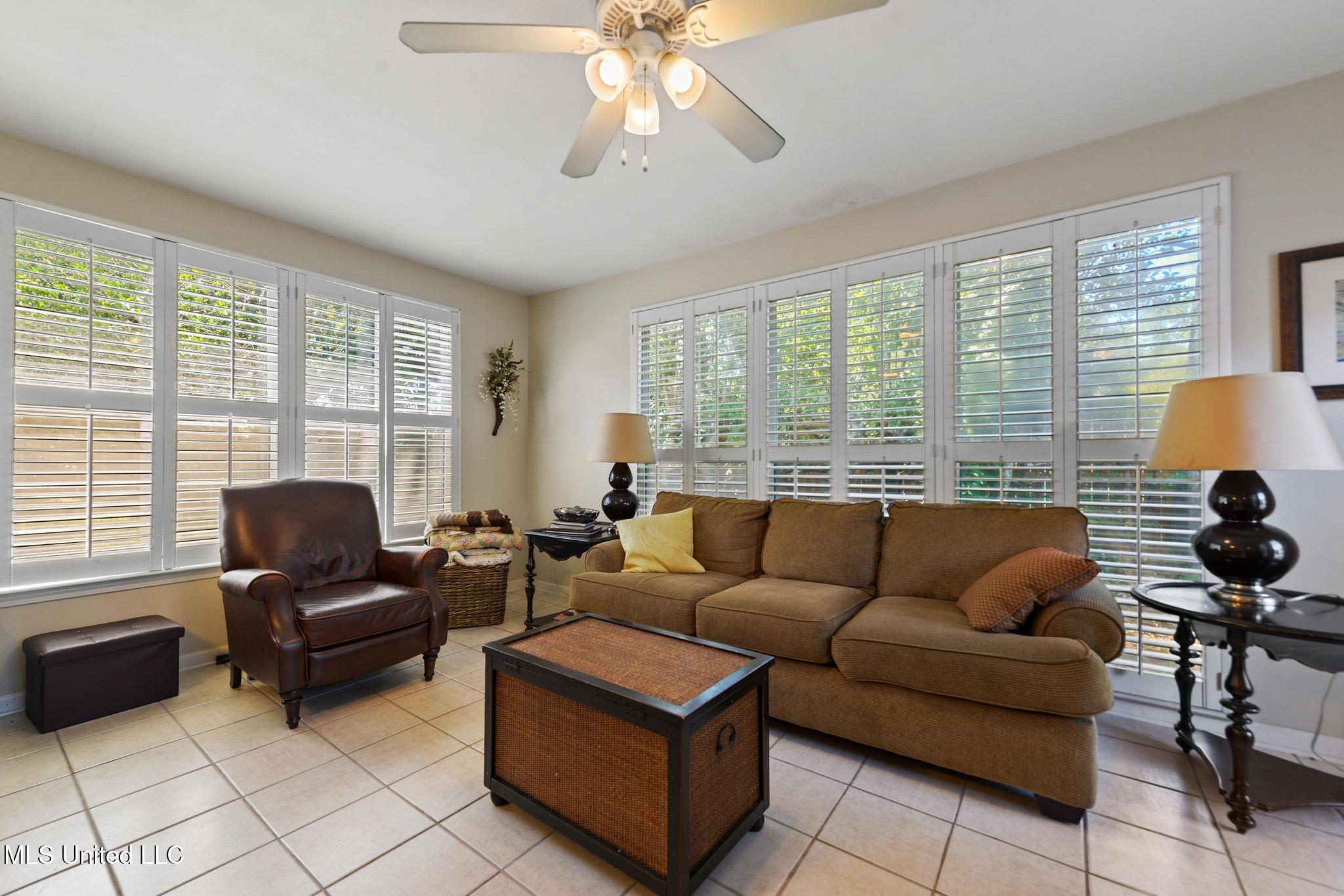 1912 Woodmont Street Property Photo 7