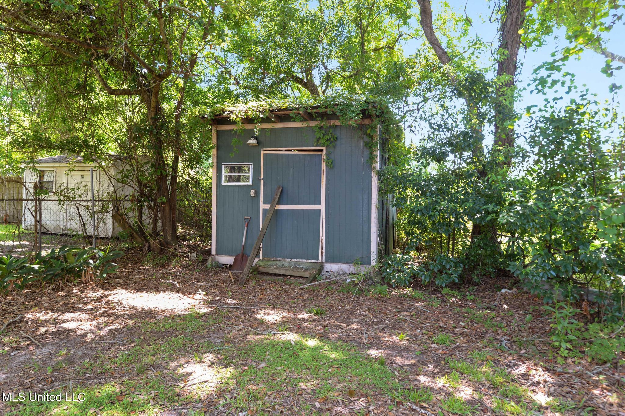 1912 Woodmont Street Property Photo 22