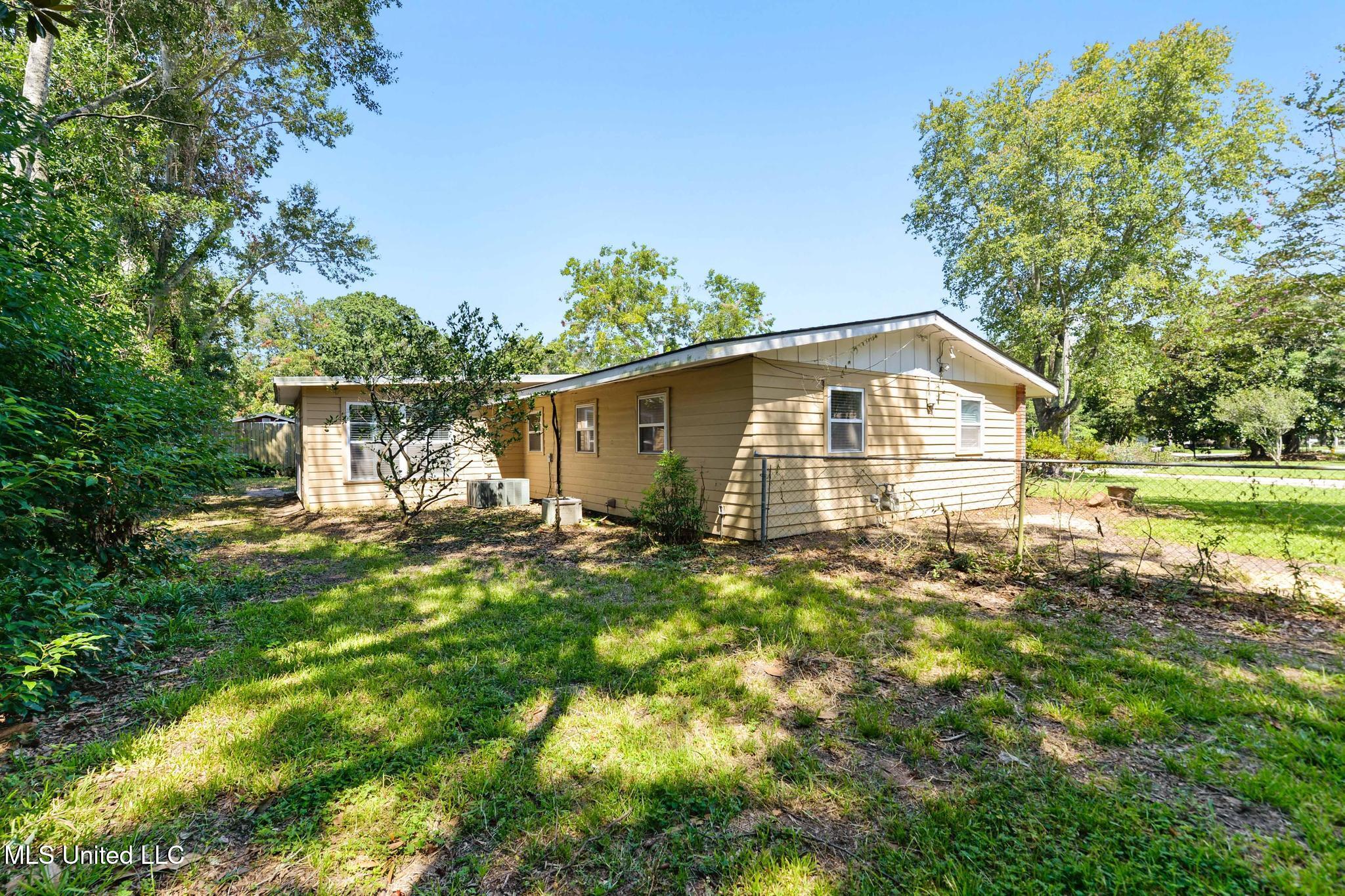 1912 Woodmont Street Property Photo 24