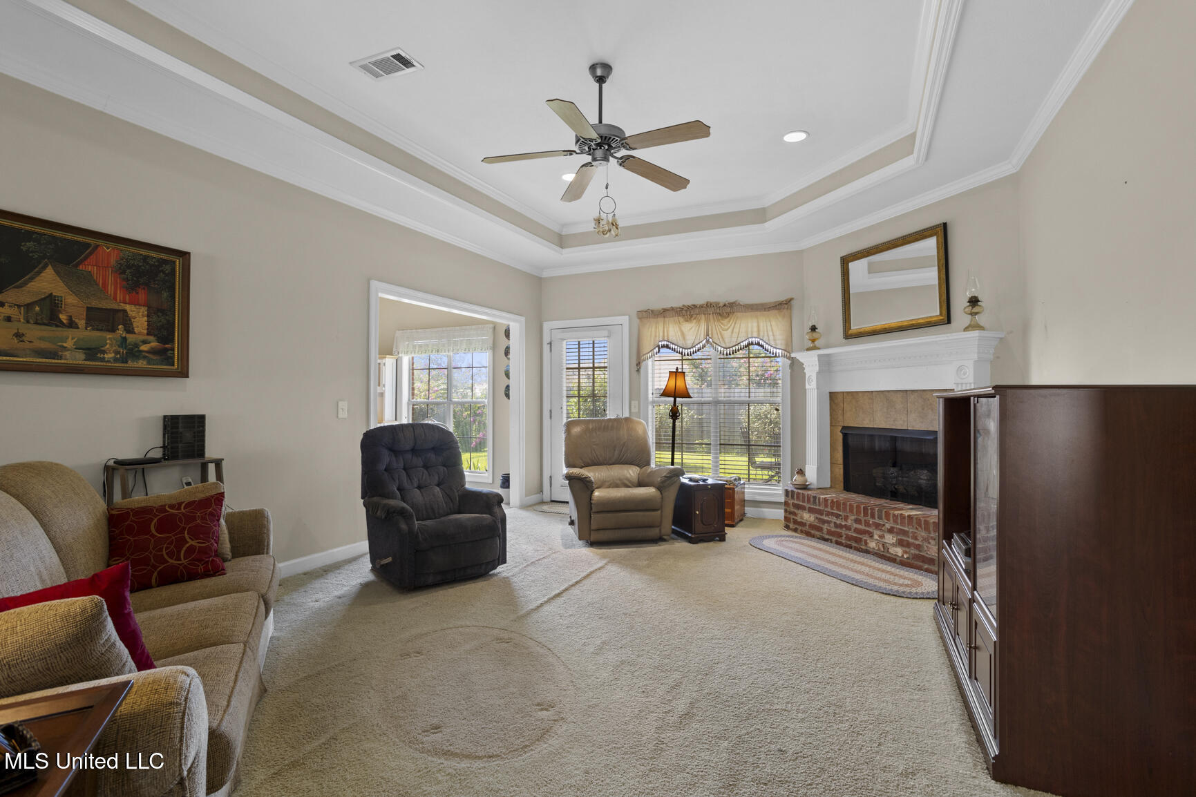 113 Susan Lane Property Photo 6