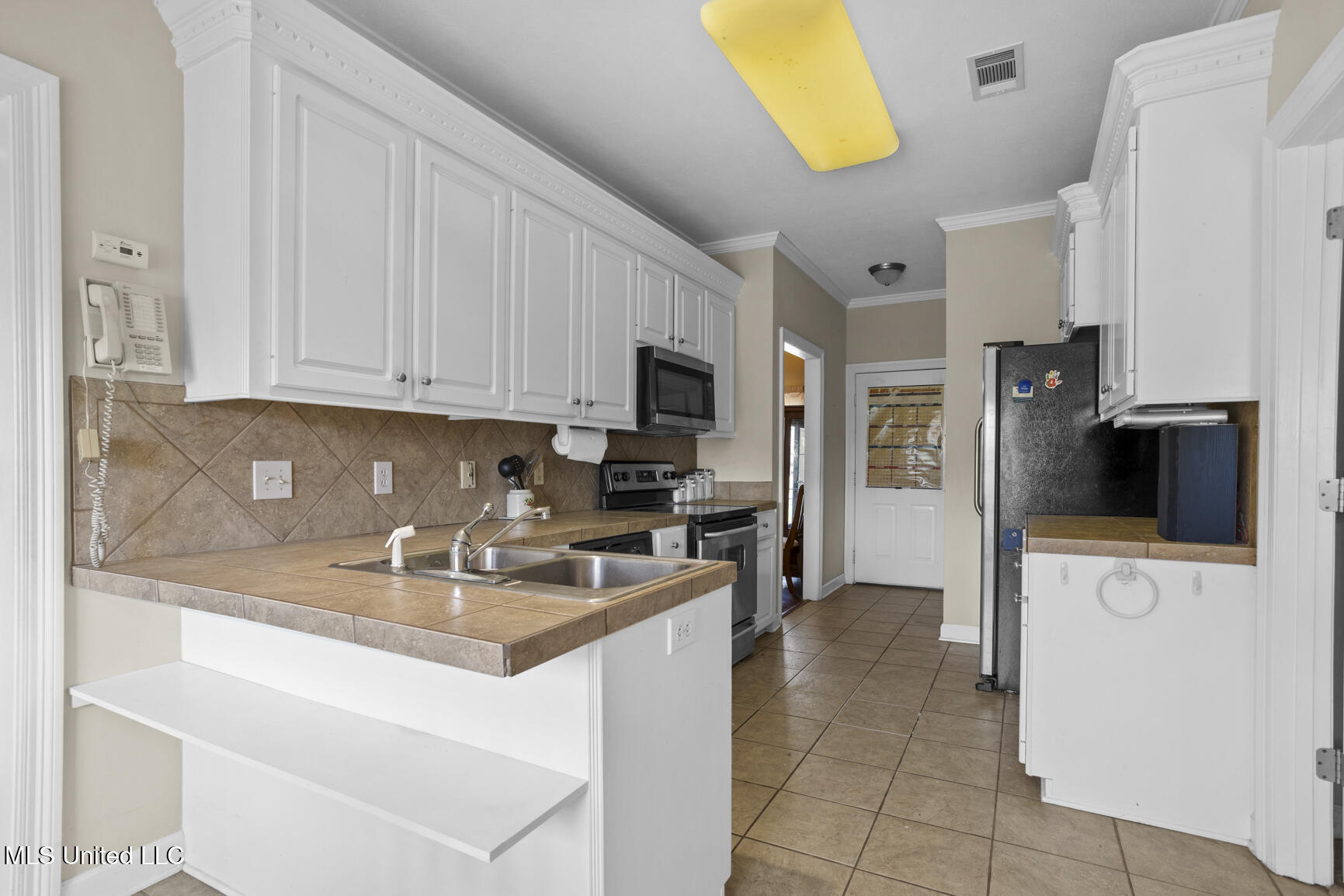 113 Susan Lane Property Photo 14