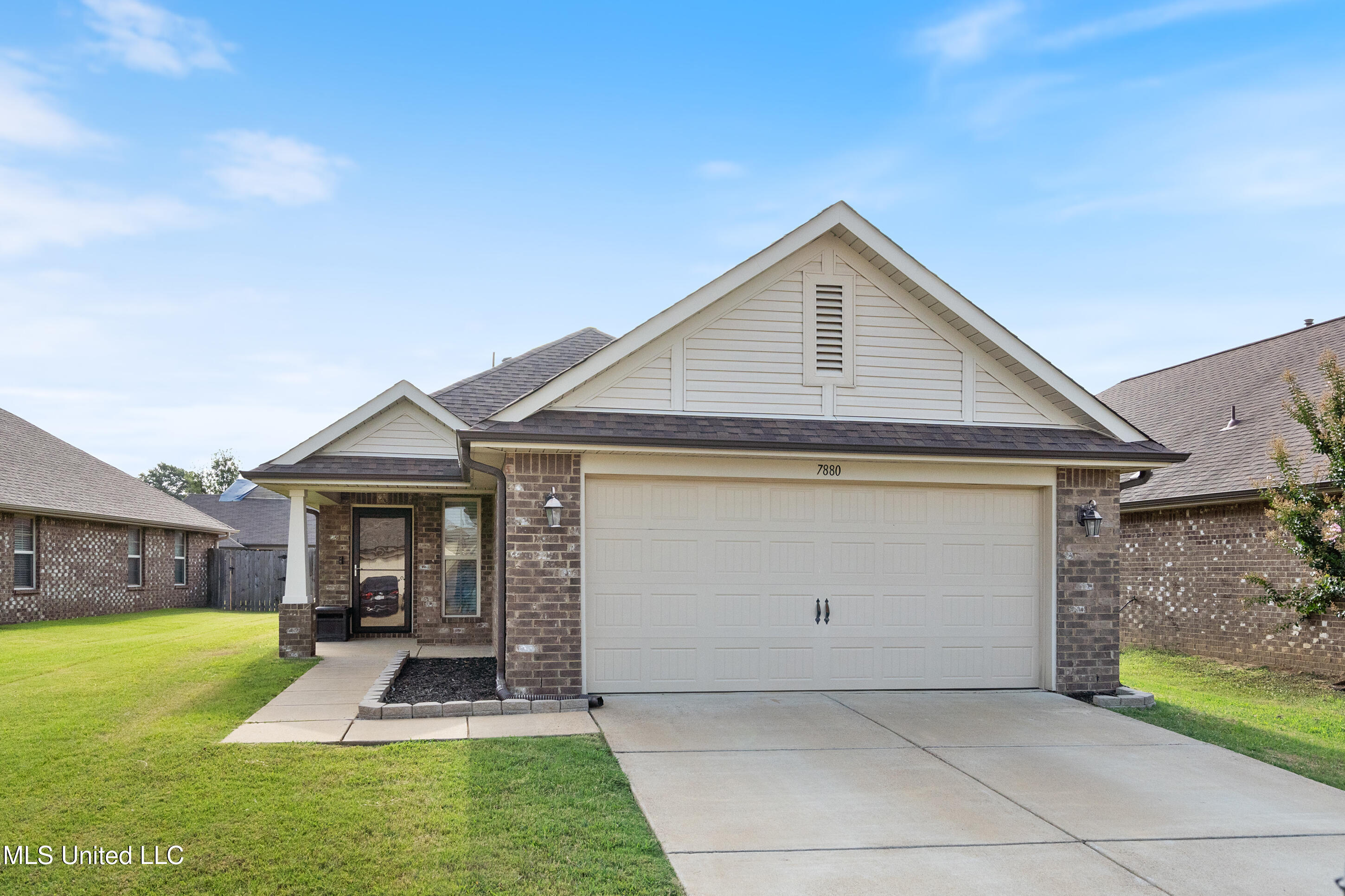 7880 Allenwood Lane Property Photo 1