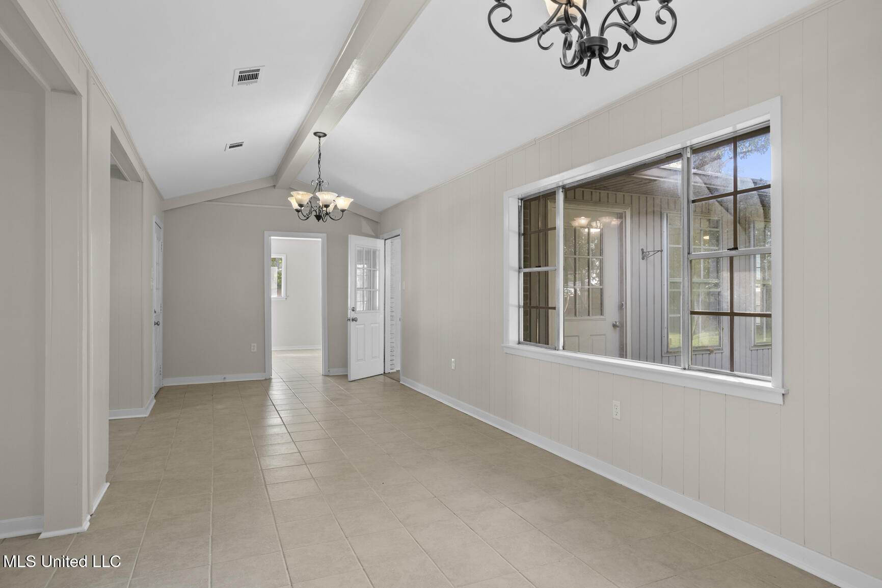 3537 Patterson Drive Property Photo 5