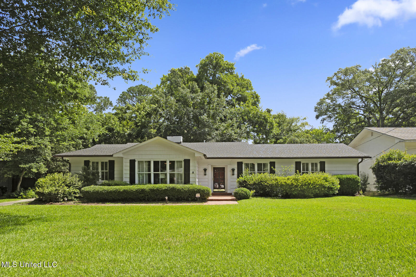 1056 Avondale Street Property Photo 1