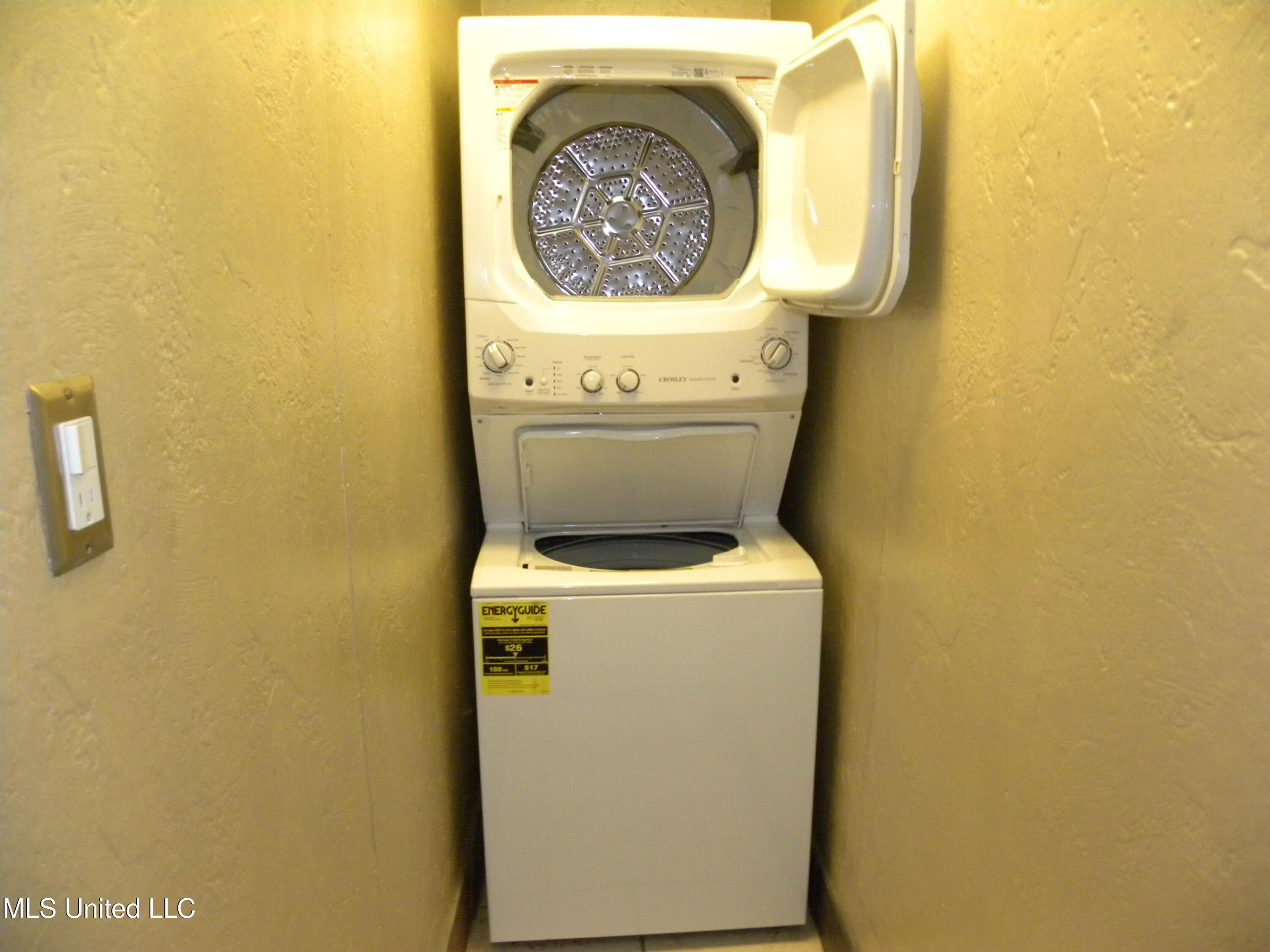 2096 Pat Lane Property Photo 10