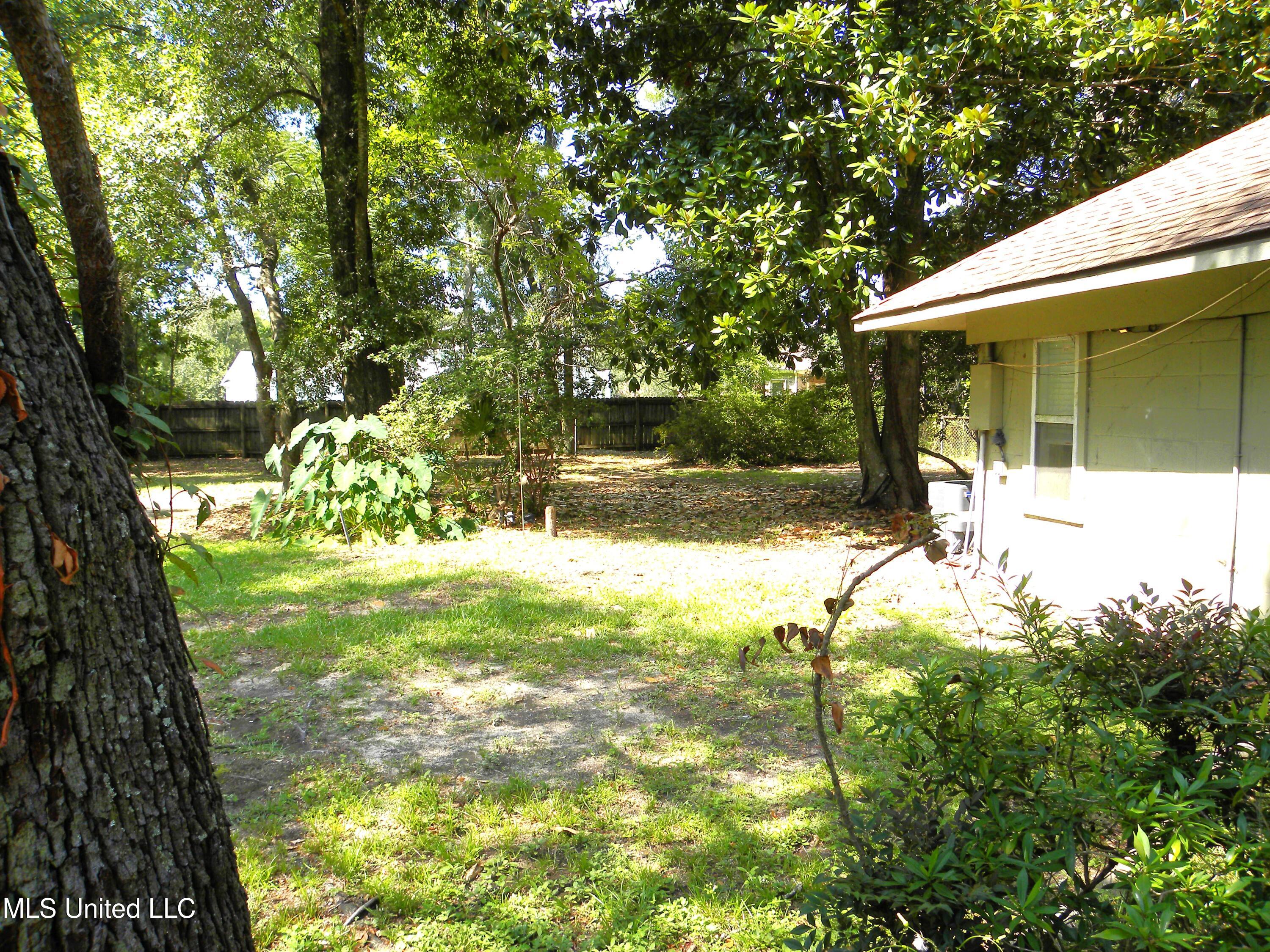 2096 Pat Lane Property Photo 19