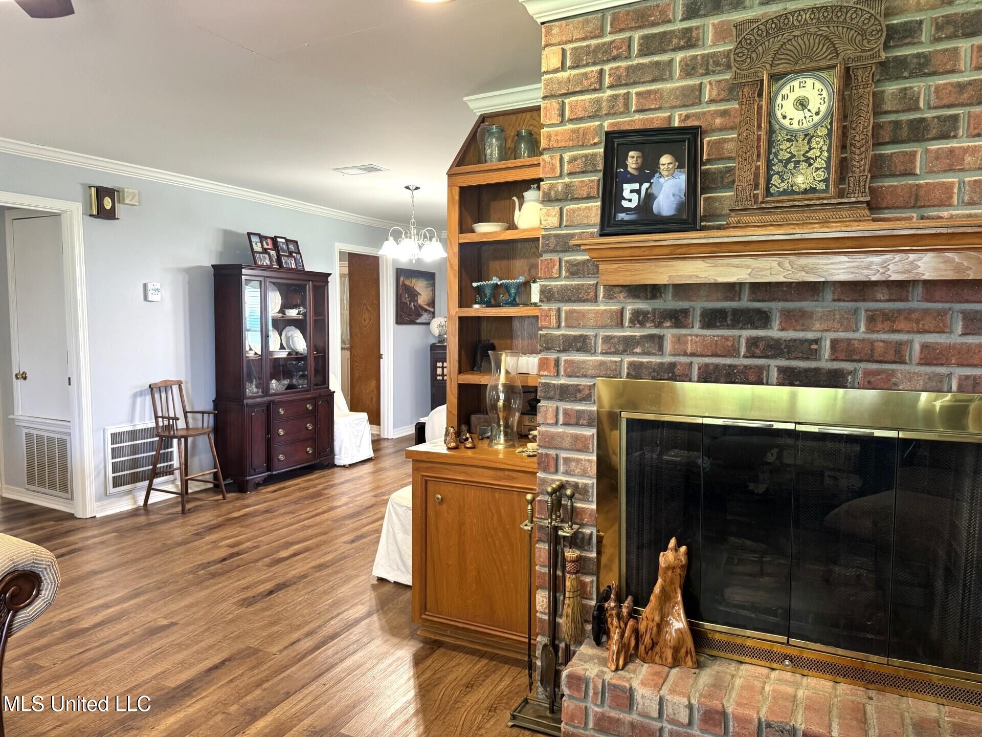 1603 Highway 568 Property Photo 10