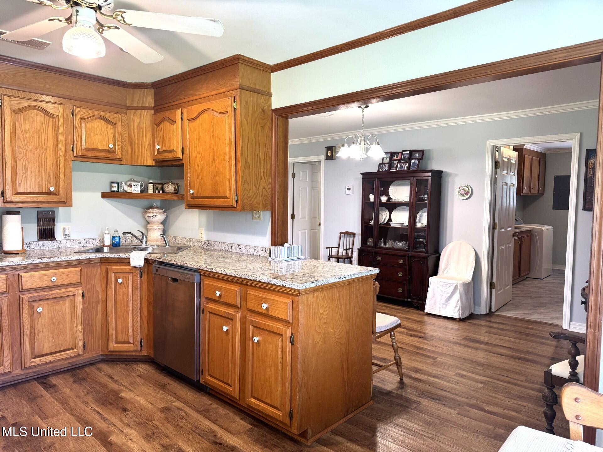 1603 Highway 568 Property Photo 18