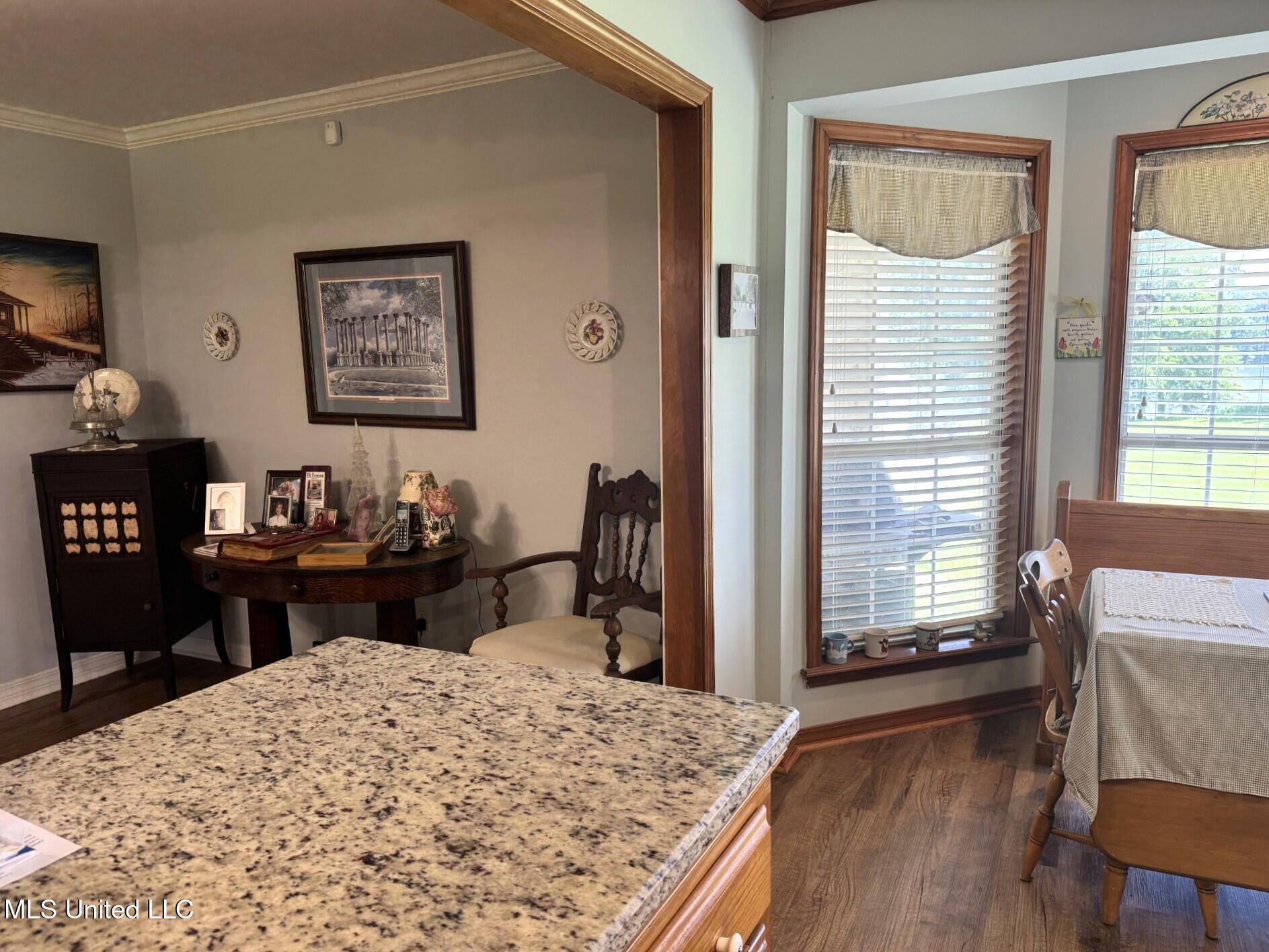 1603 Highway 568 Property Photo 20