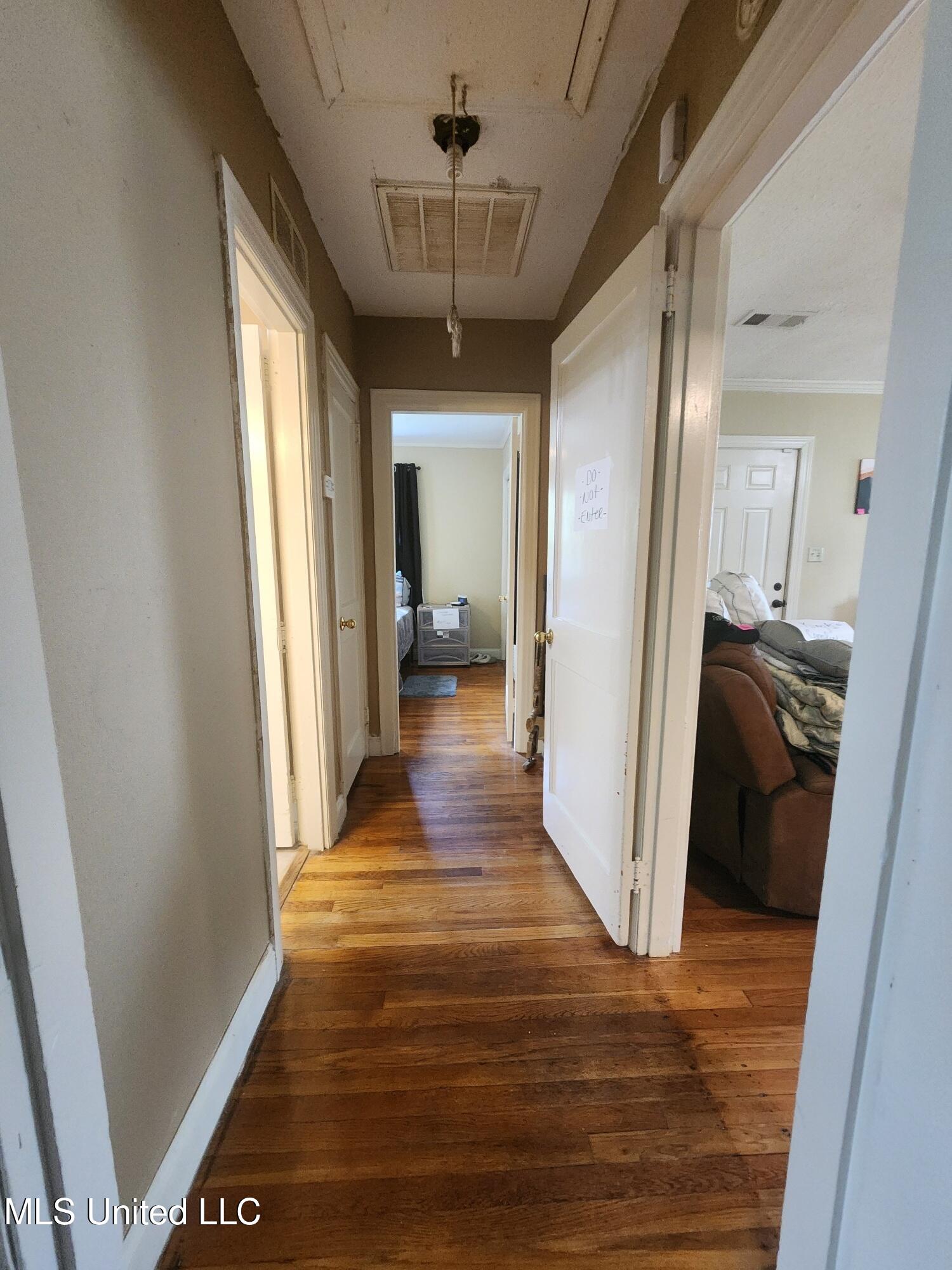 301 Hopson Street Property Photo 9