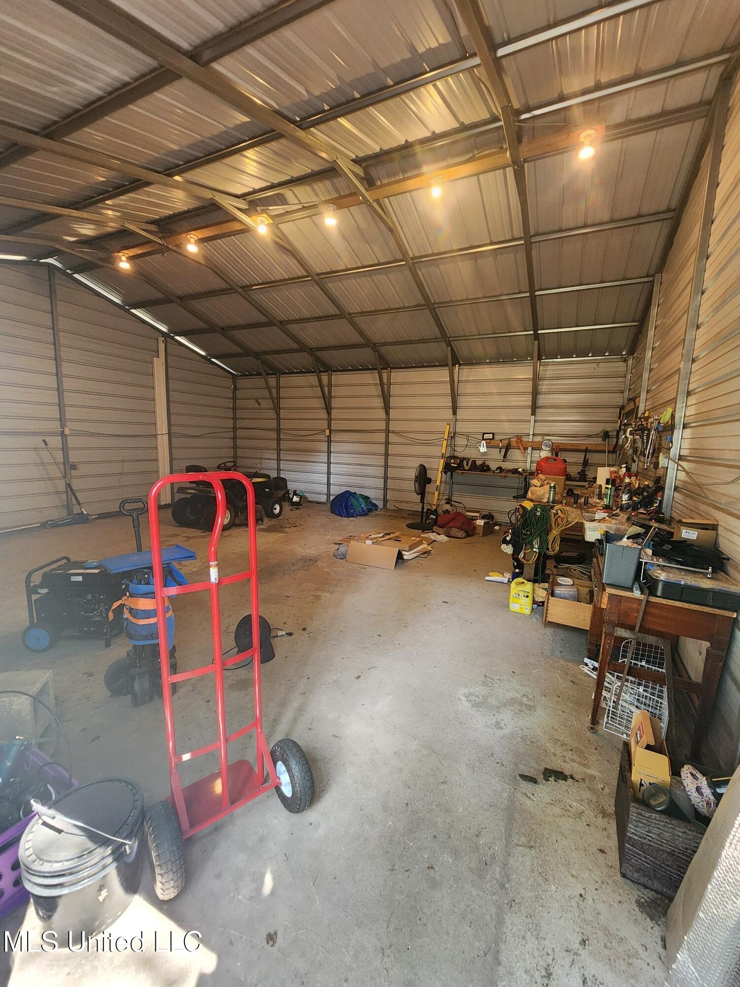 301 Hopson Street Property Photo 14