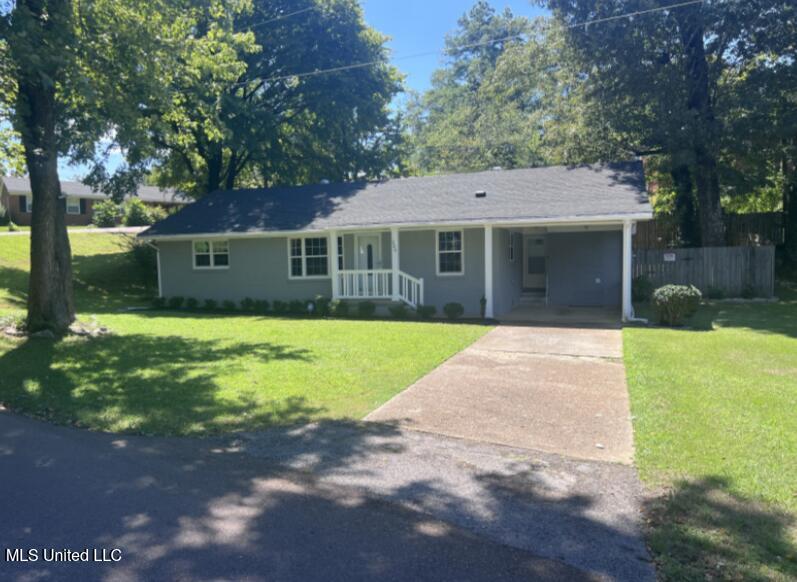 204 Chatham Drive Property Photo 1