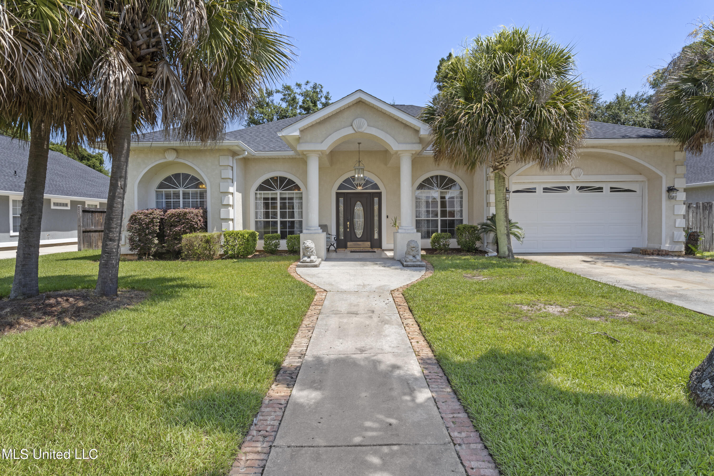 2303 Rue Maison Property Photo 1