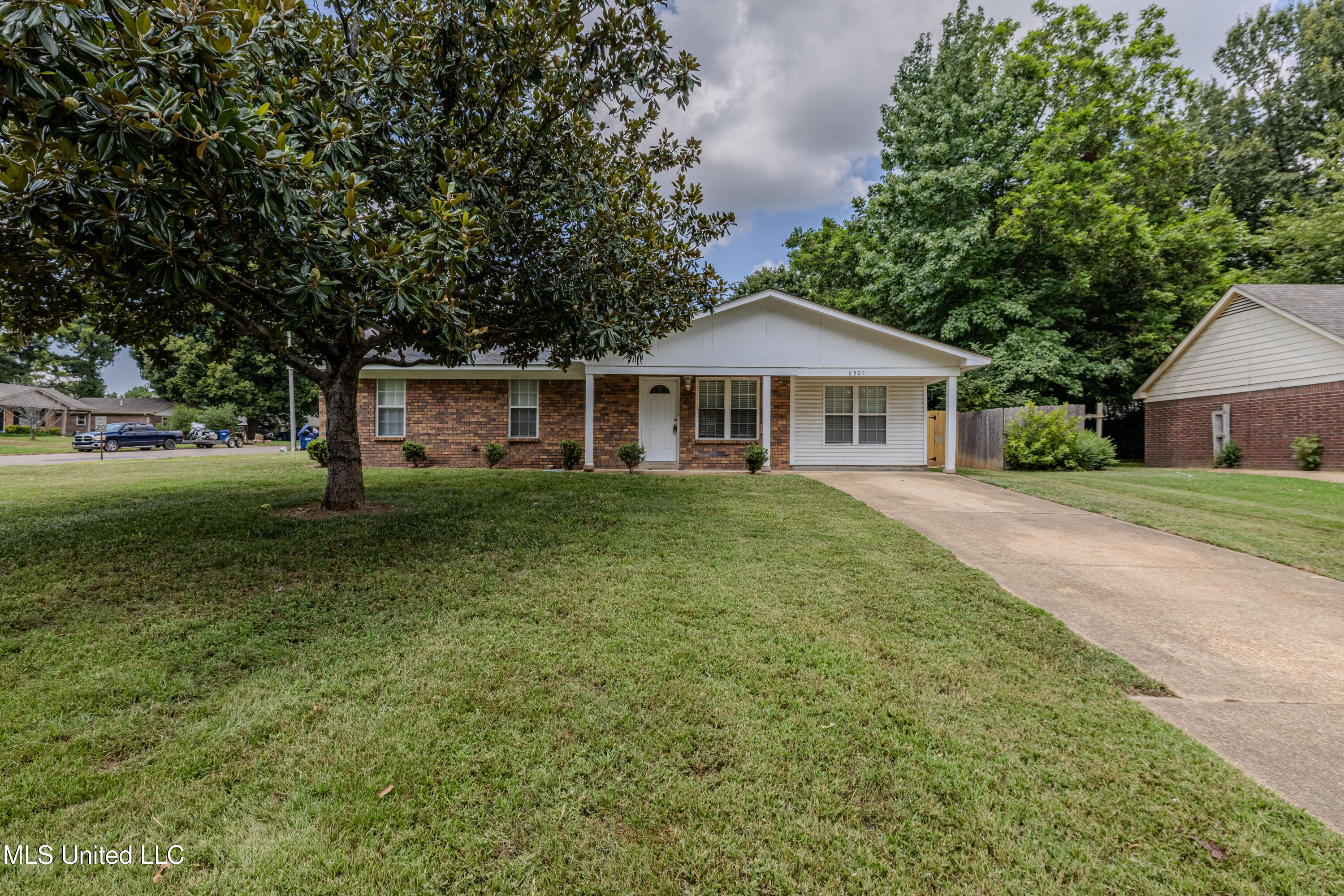 6505 Riverdale Road Property Photo 1