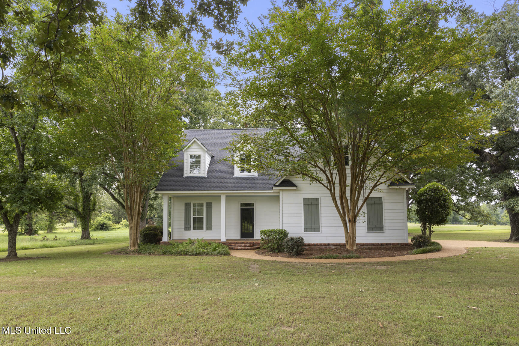 875 Robinson Road Property Photo 1