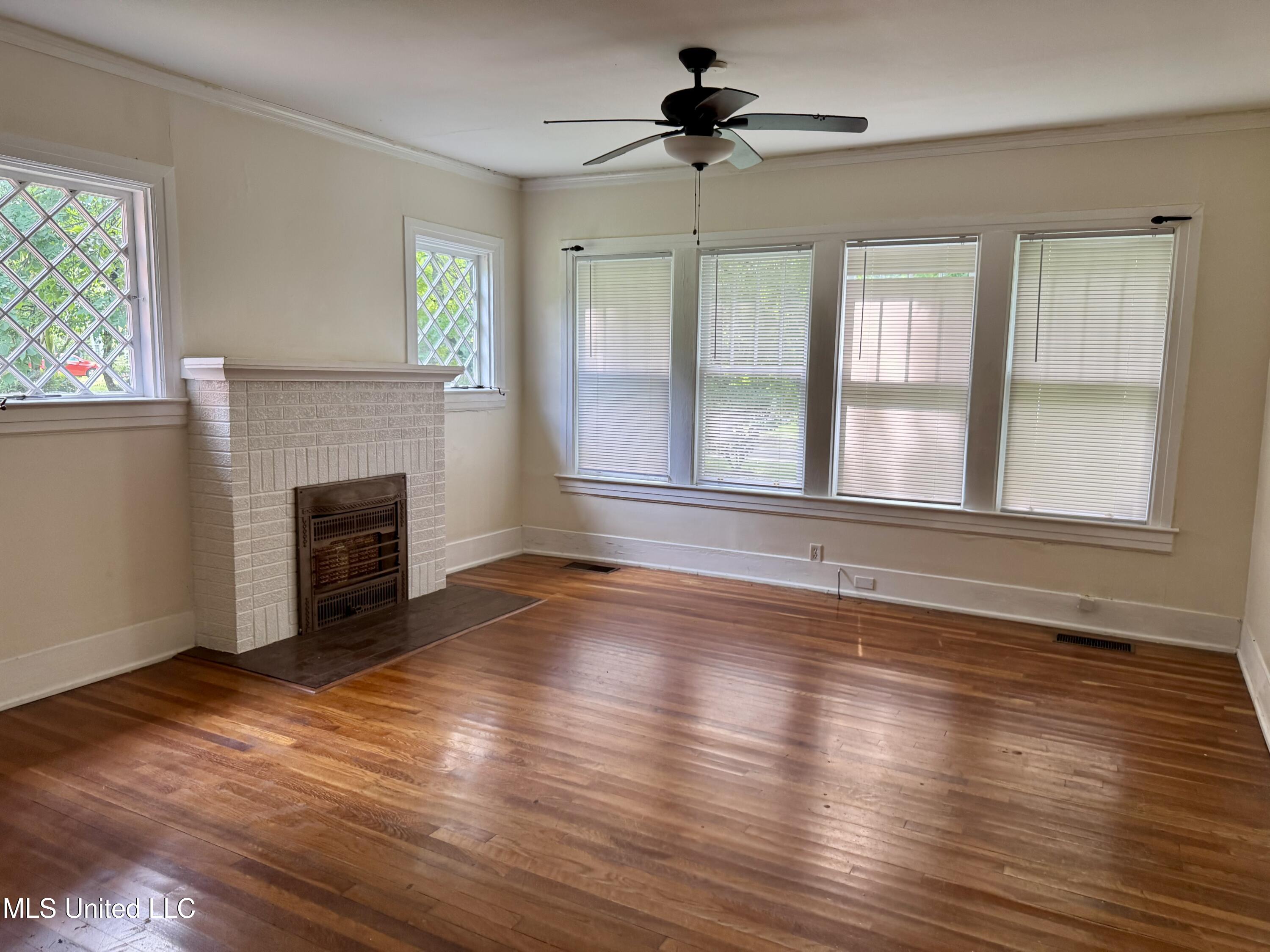 4304 Council Circle Property Photo 2