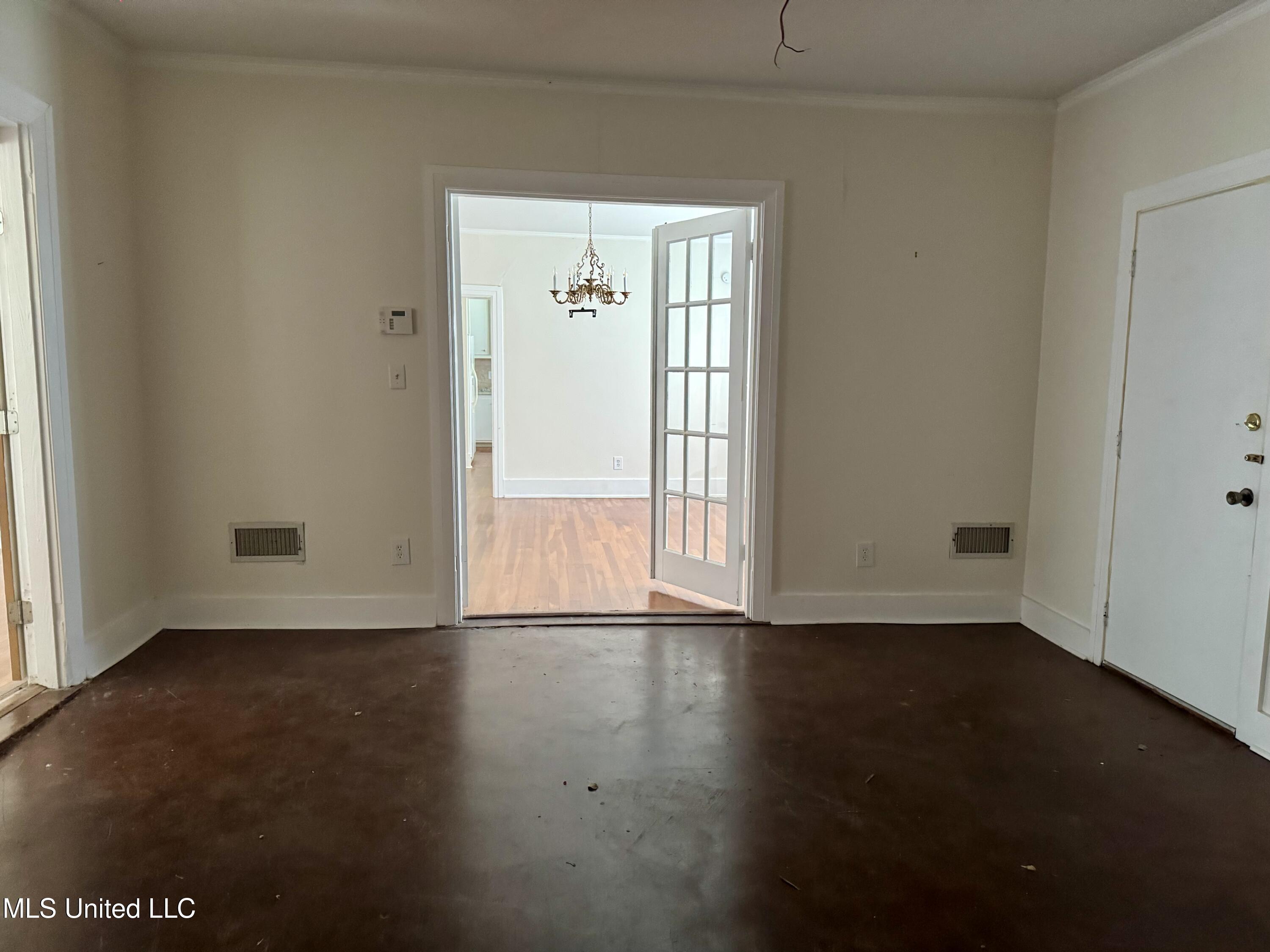 4304 Council Circle Property Photo 7