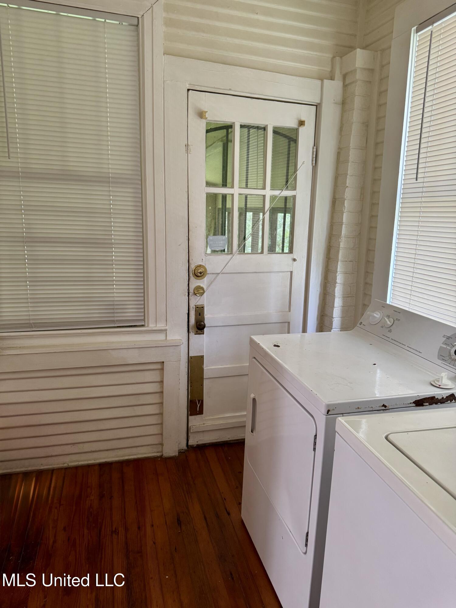 4304 Council Circle Property Photo 14