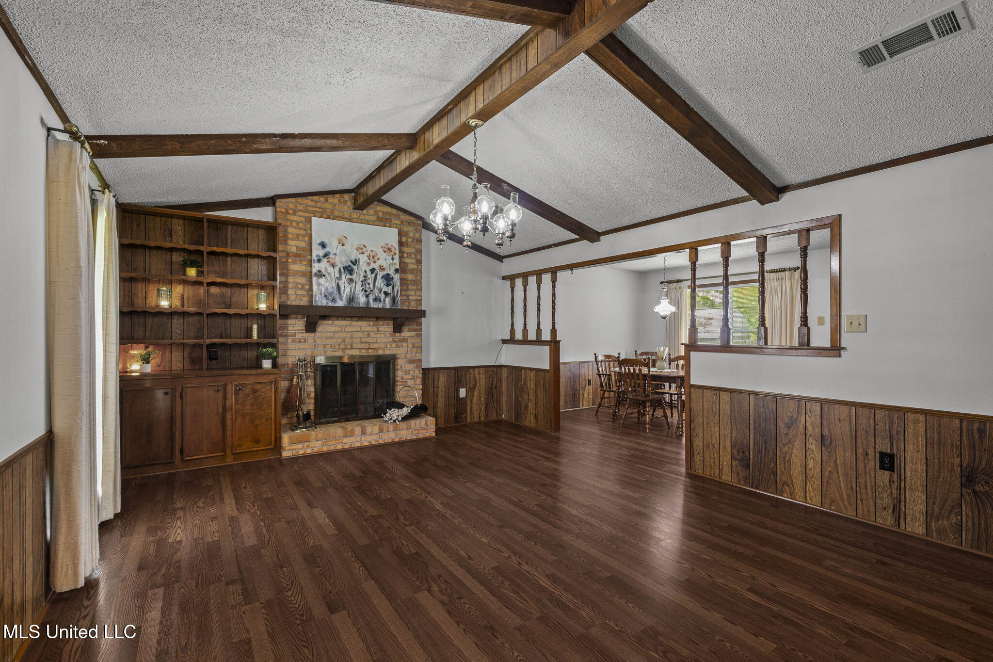 668 Bruin Avenue Property Photo 7