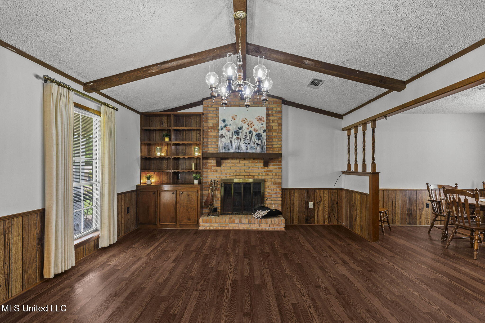 668 Bruin Avenue Property Photo 8