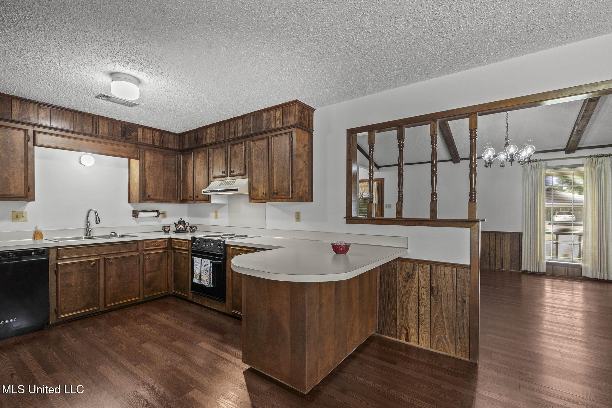 668 Bruin Avenue Property Photo 12