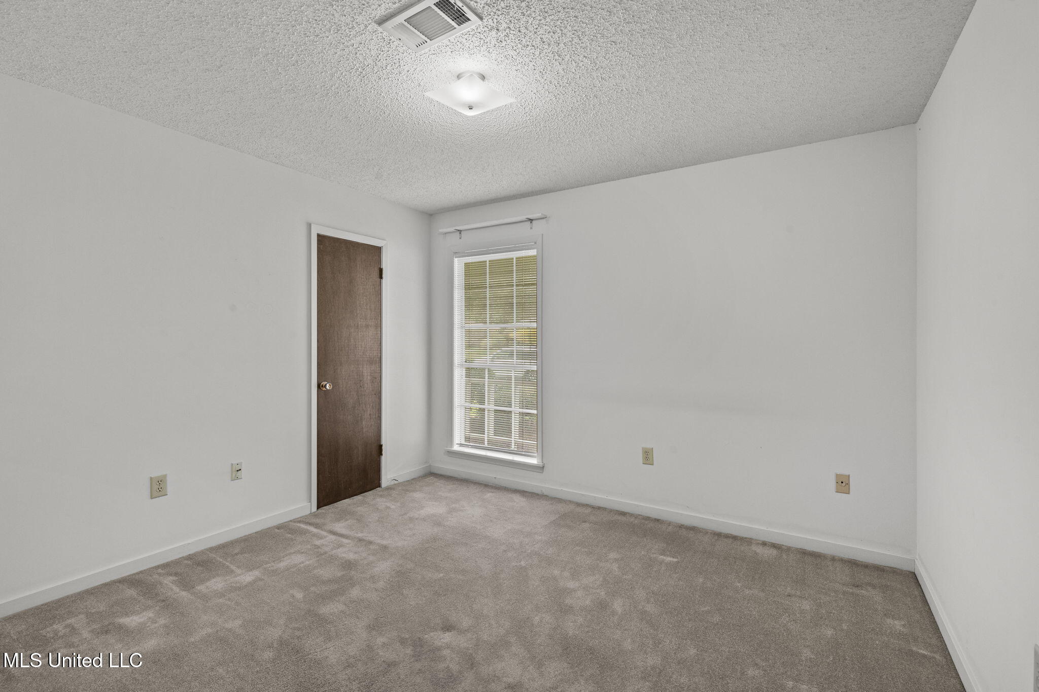 668 Bruin Avenue Property Photo 23