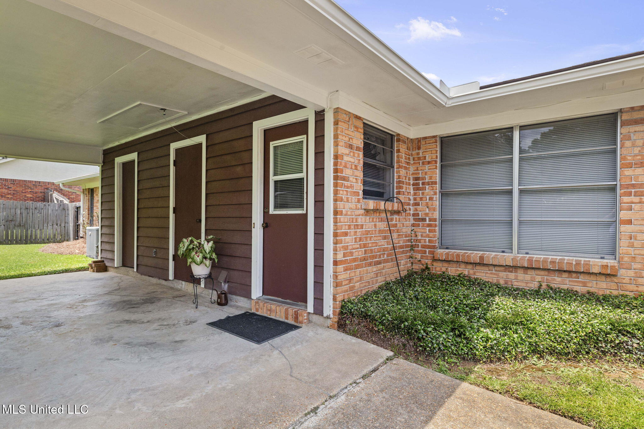 668 Bruin Avenue Property Photo 26