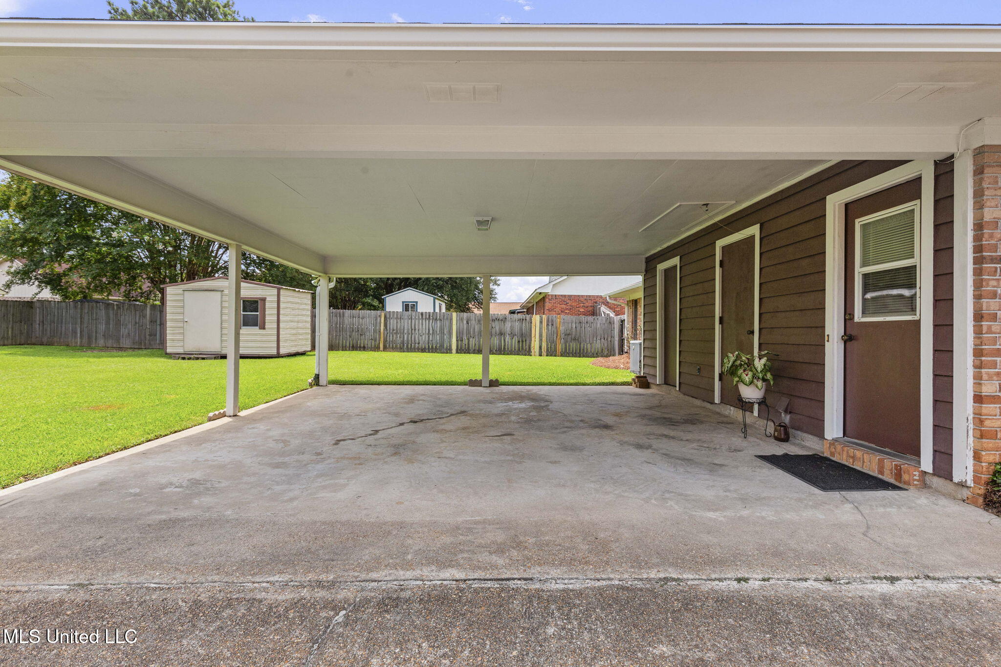 668 Bruin Avenue Property Photo 27