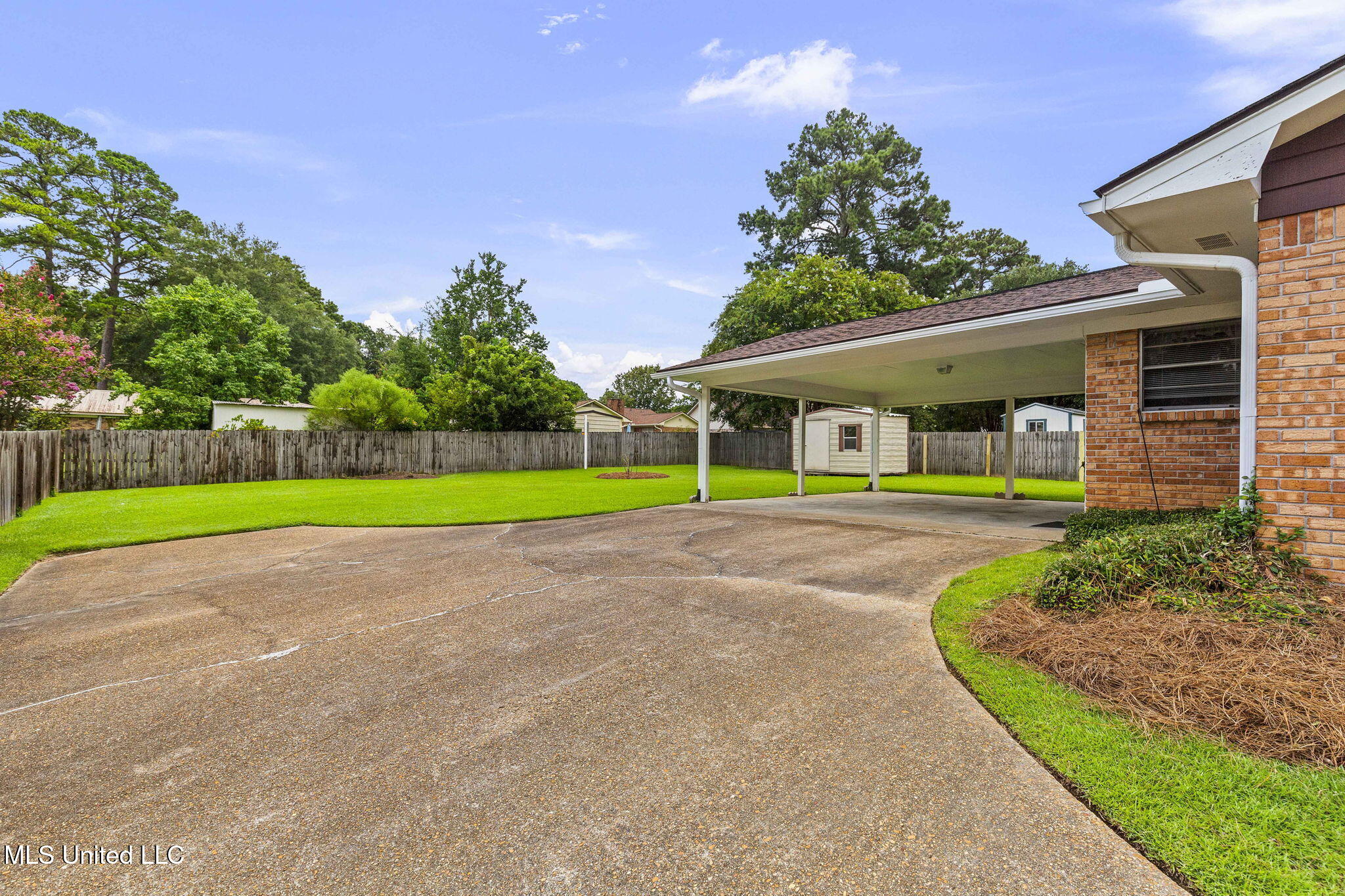 668 Bruin Avenue Property Photo 28