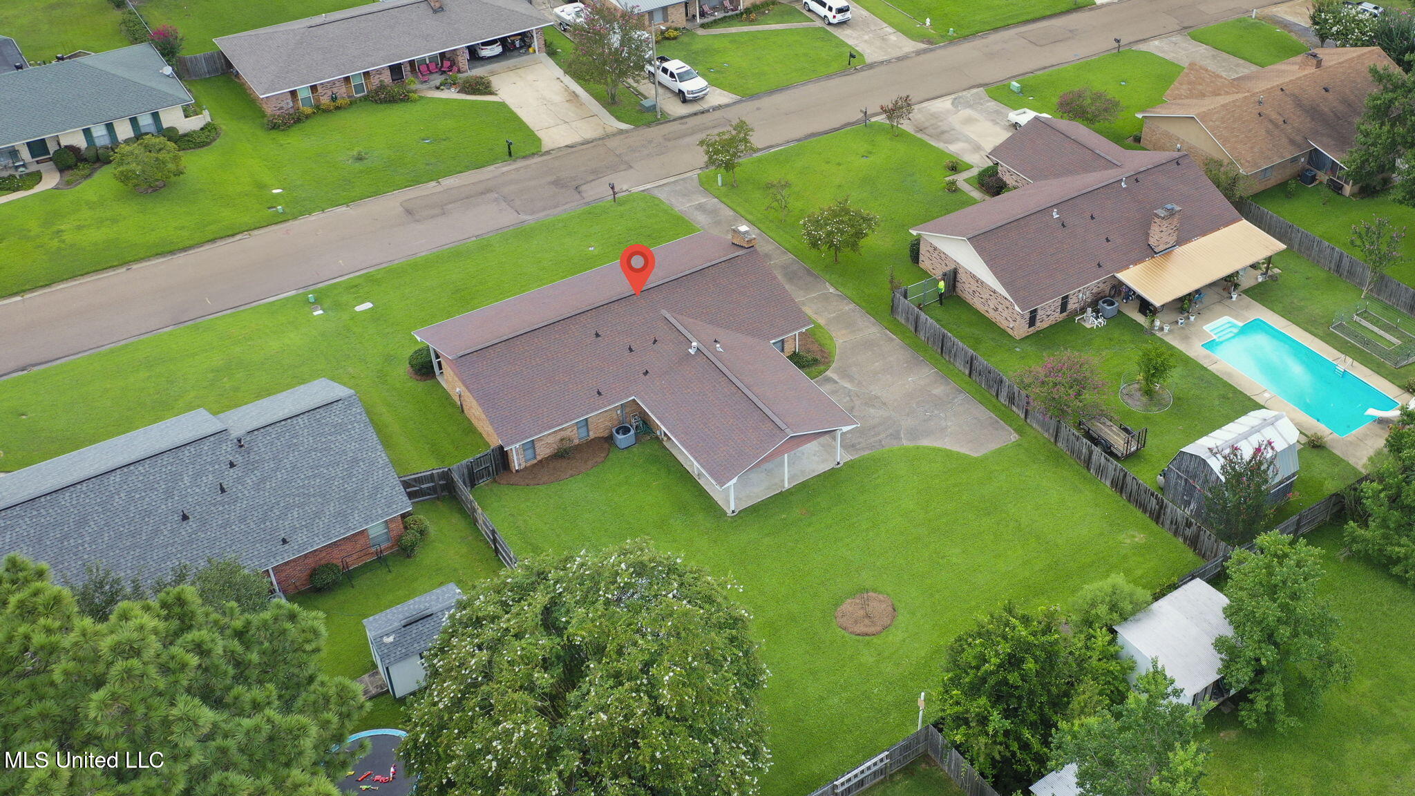 668 Bruin Avenue Property Photo 32