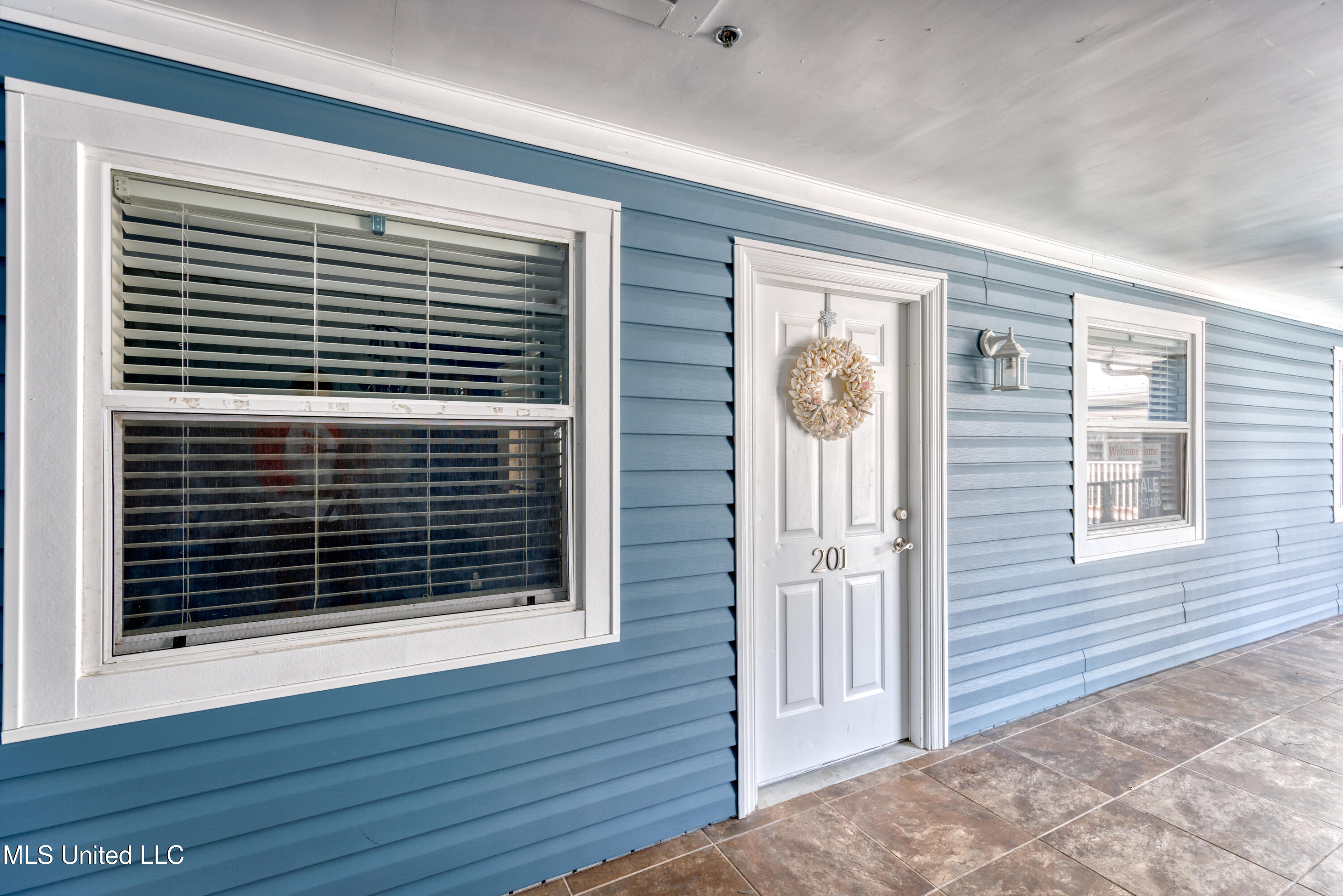 1282 Beach Boulevard Property Photo 1