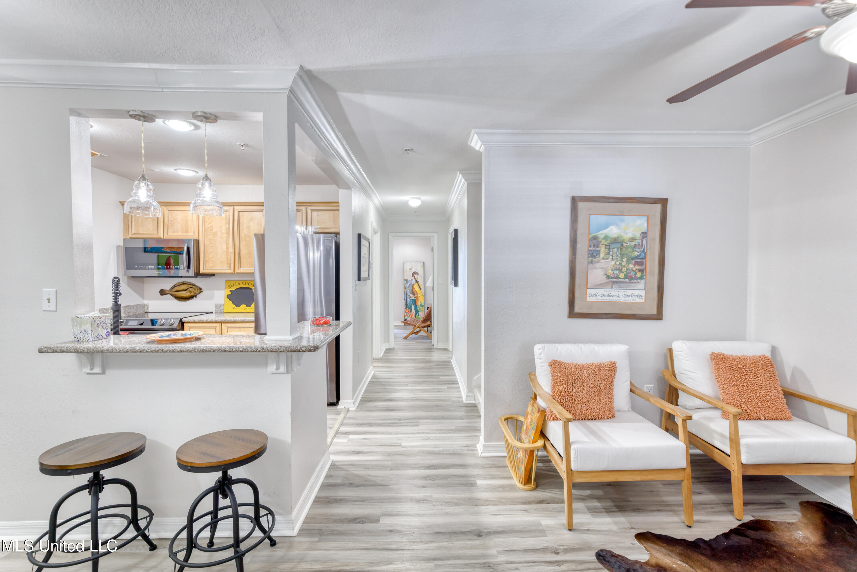 1282 Beach Boulevard Property Photo 6