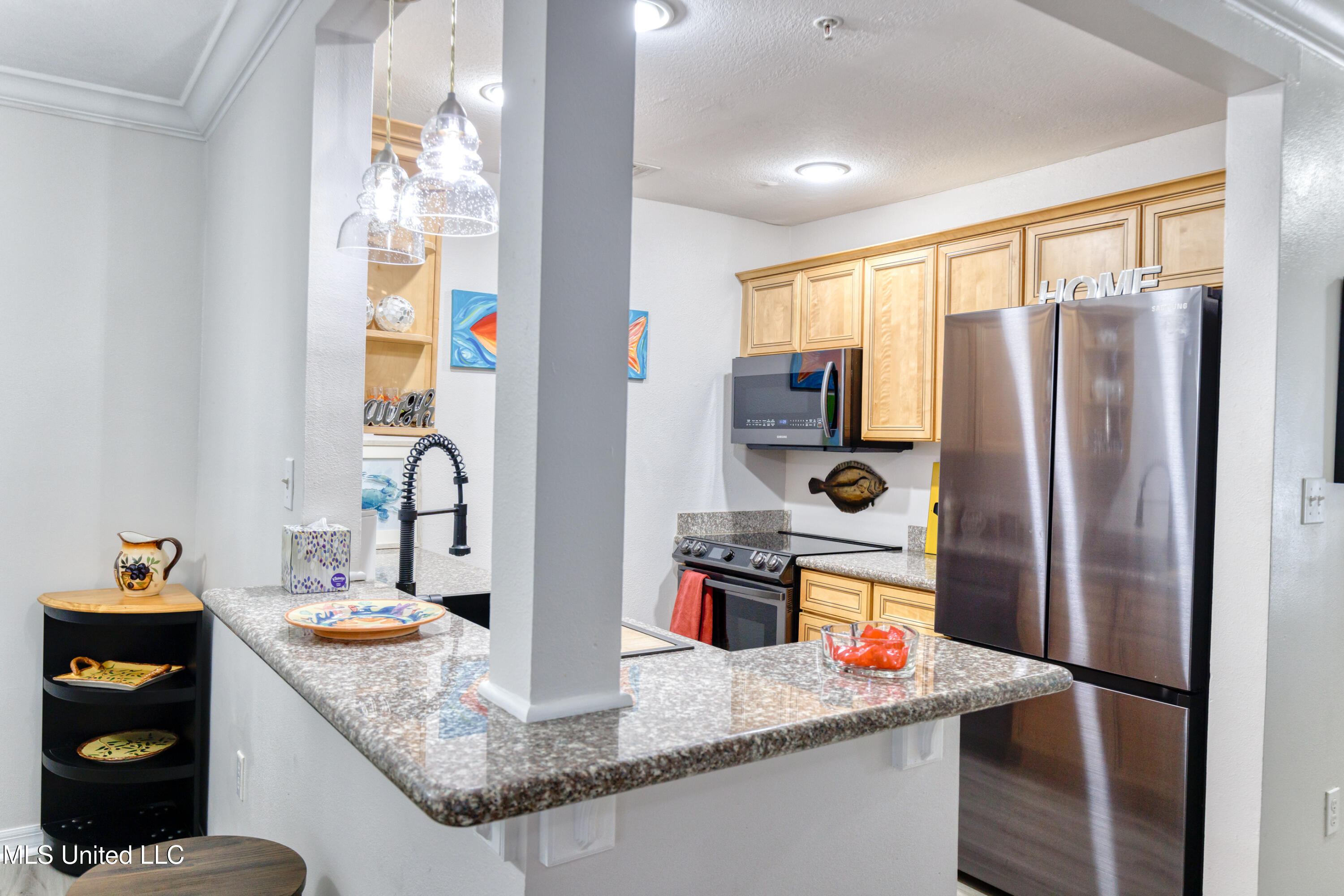 1282 Beach Boulevard Property Photo 7