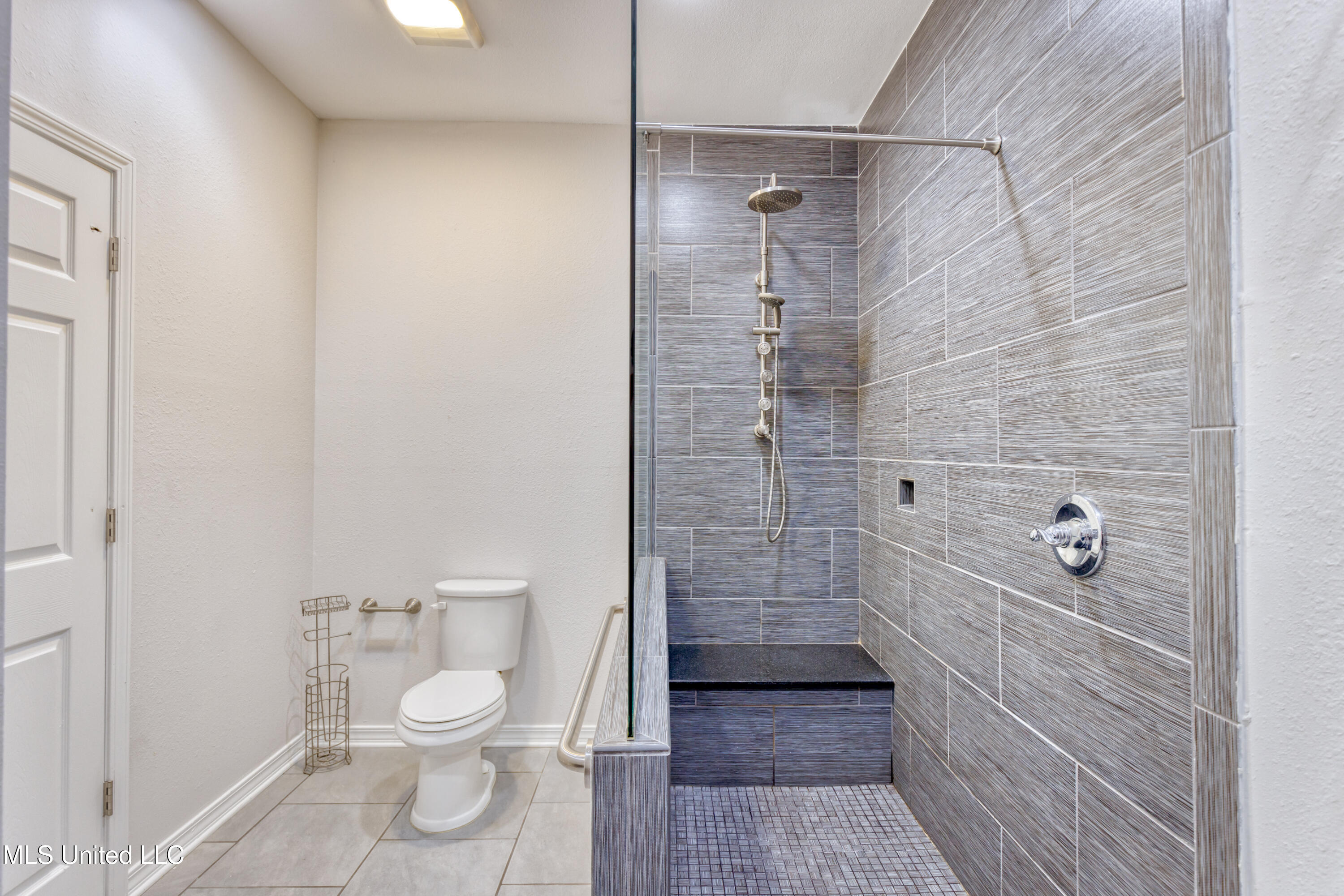 1282 Beach Boulevard Property Photo 15