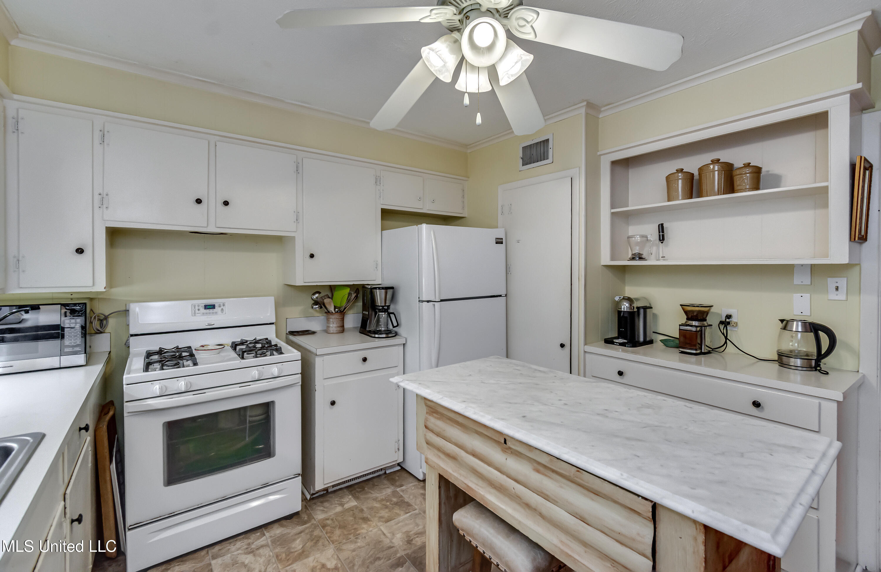 5348 Venetian Way Property Photo 13