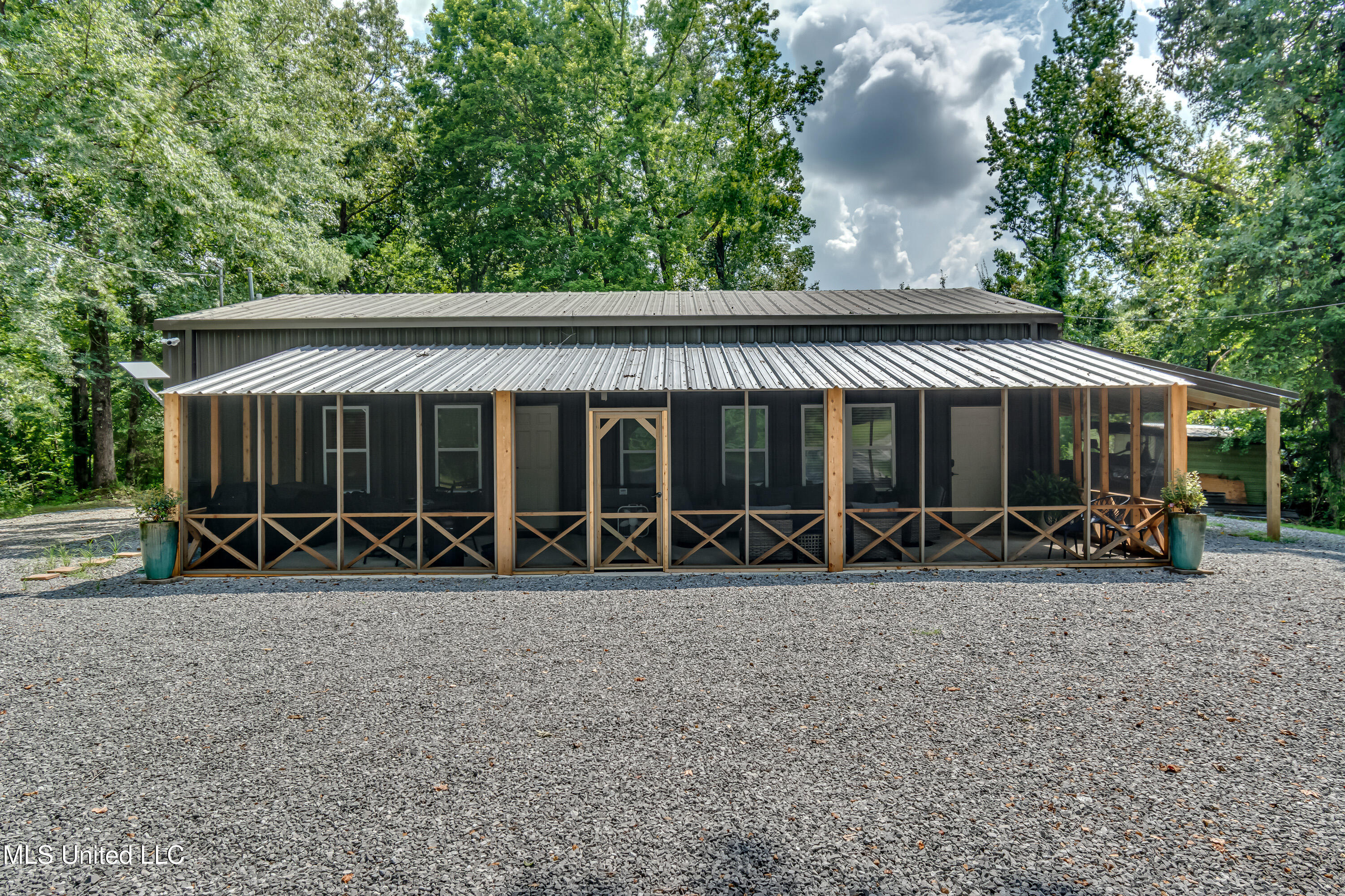 2732 Myrleville Road Property Photo 1