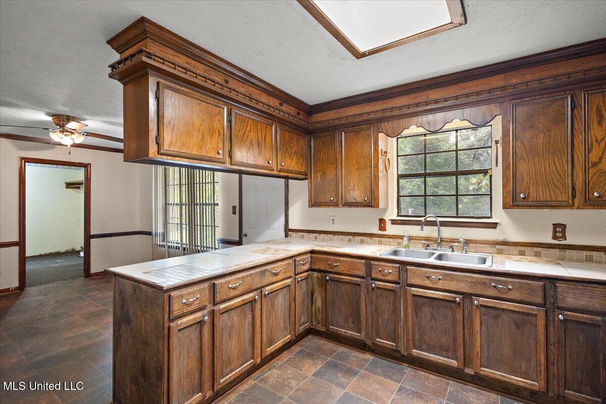 5001 Raintree Drive Property Photo 14