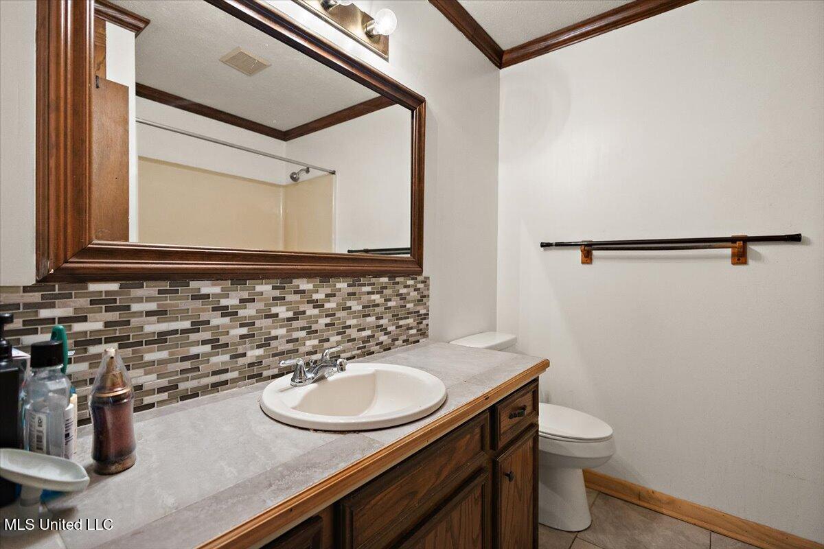 5001 Raintree Drive Property Photo 18