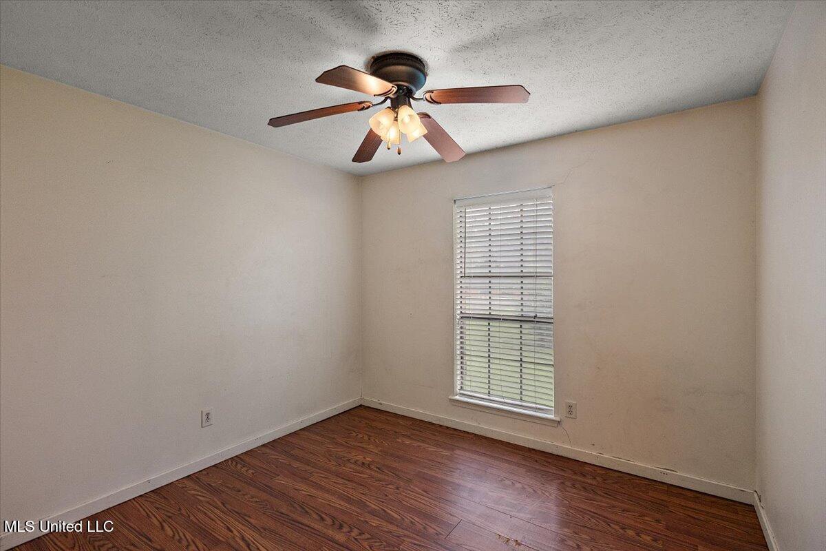 5001 Raintree Drive Property Photo 19