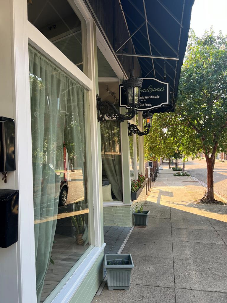 312 Main Street Property Photo 1