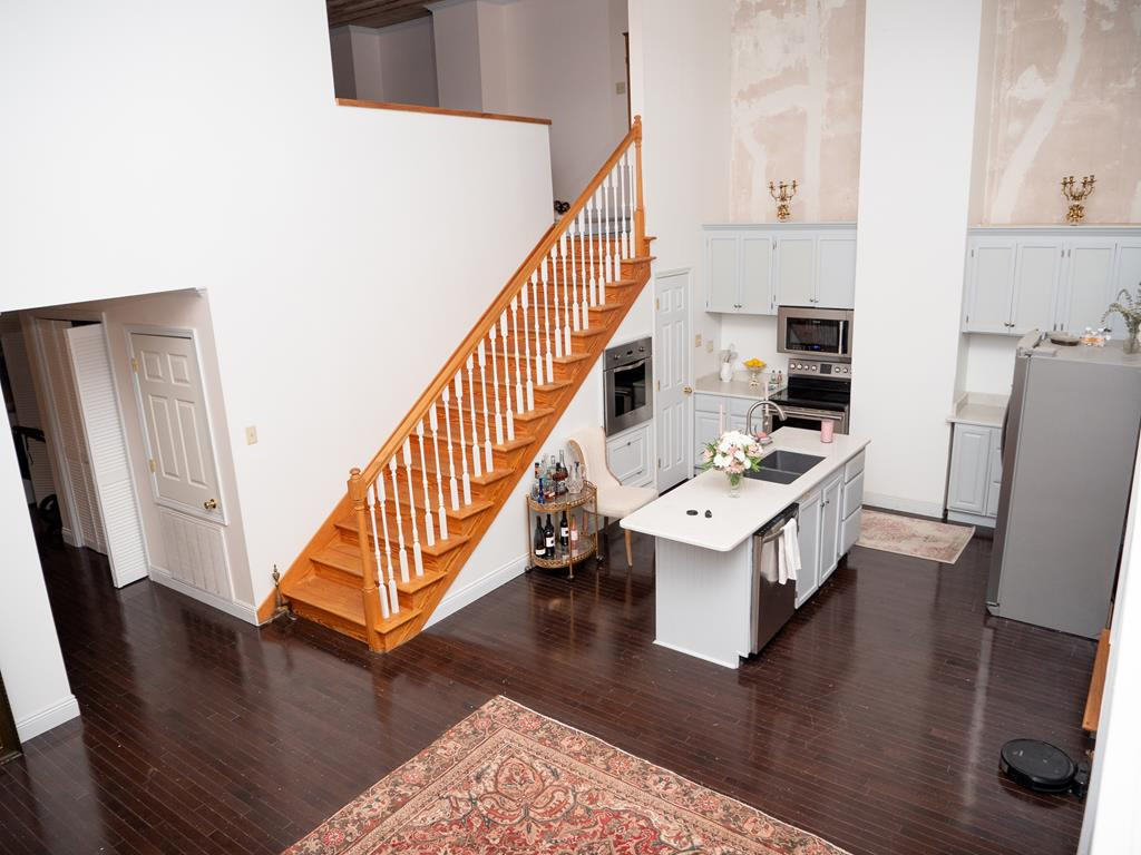 312 Main Street Property Photo 7