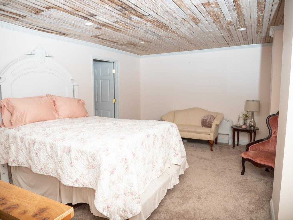 312 Main Street Property Photo 14