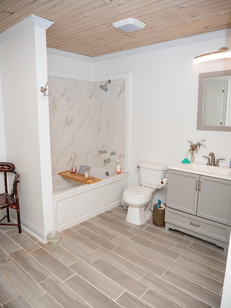 312 Main Street Property Photo 15