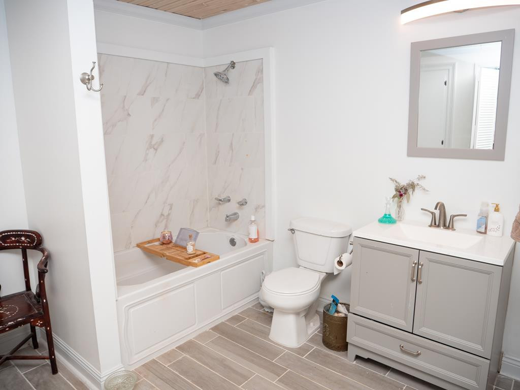 312 Main Street Property Photo 16